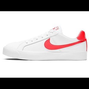 NIKE COURT ROYALE AC AO2810-113 // BRAND NEW // WOMEN’S SIZE 8 (US)